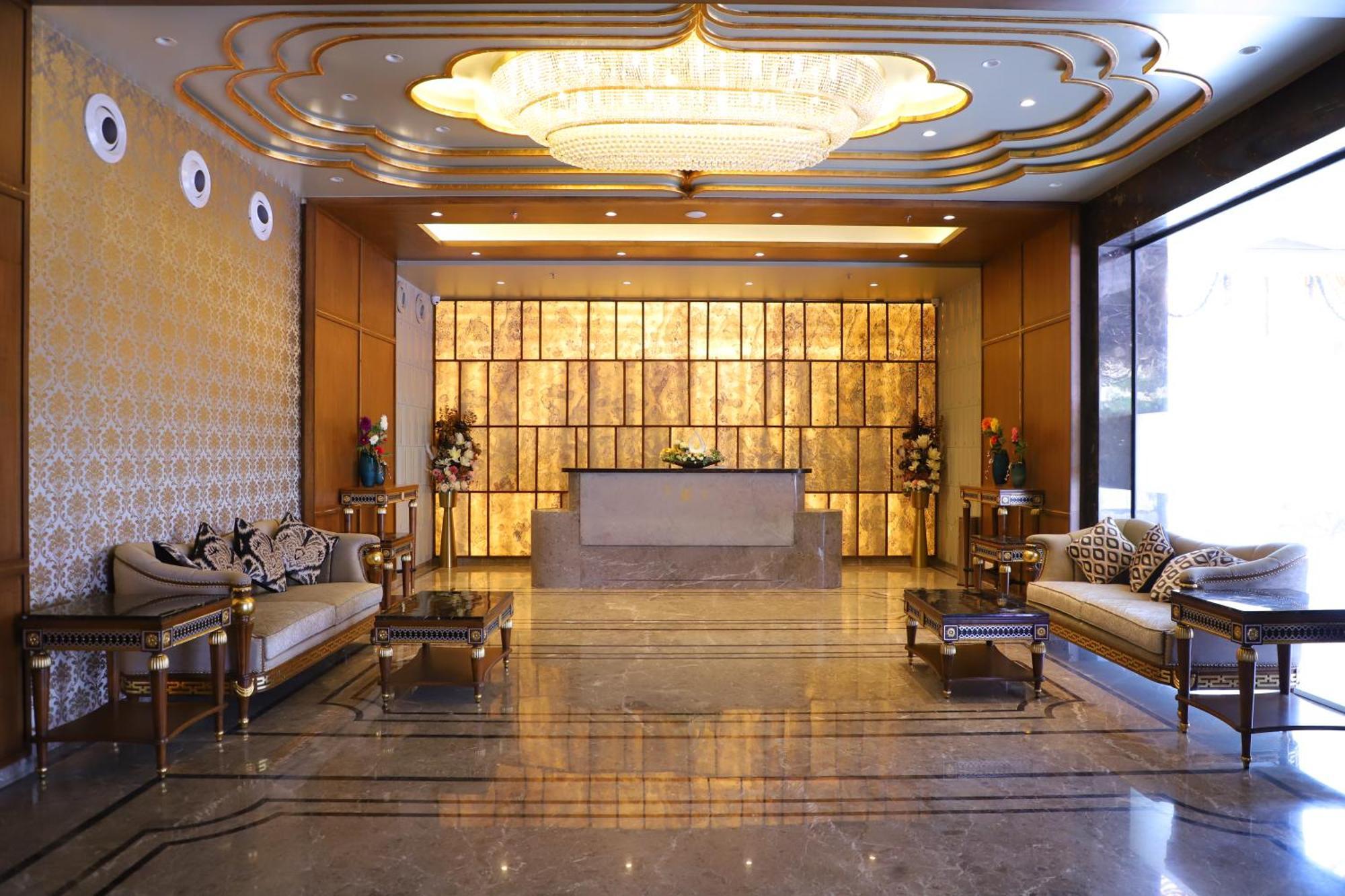 Le Vivanta Virar Exterior photo